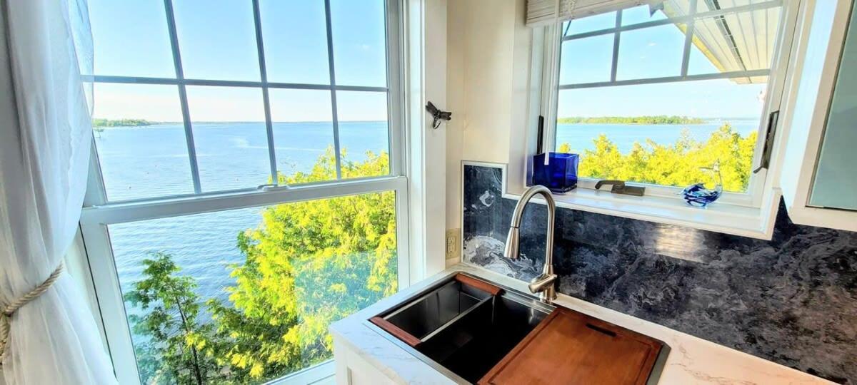 Loza House Coastal Design Unit With Lake & Mountain Views Plattsburgh Exteriör bild